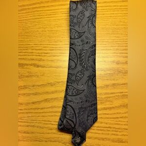 Men's Michael Kors Black Paisley Tie - Classic Formal Accessory